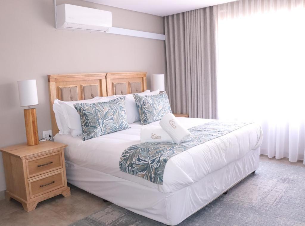Eden Boutique Hotel コクスタッド エクステリア 写真