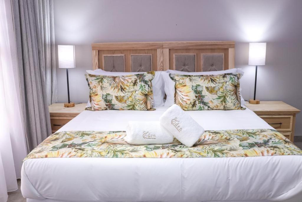 Eden Boutique Hotel コクスタッド エクステリア 写真