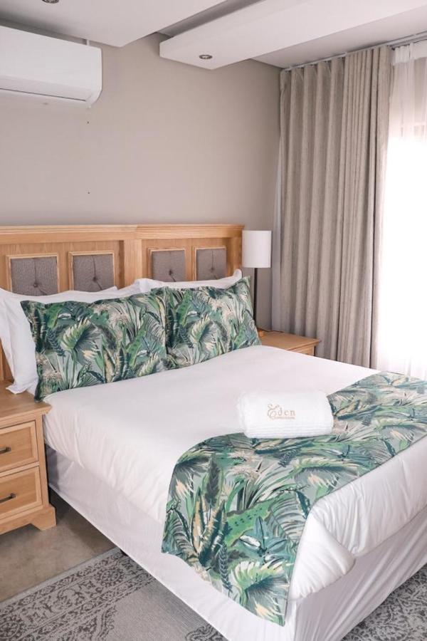 Eden Boutique Hotel コクスタッド エクステリア 写真